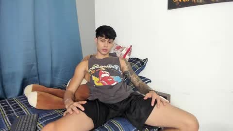 Jeanpii01 online show from April 29, 5:00 am
