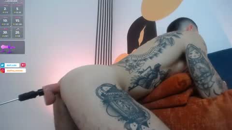Snapshot of jeff_cube chatting on July 6, 5:59 am Jeff and Mugi Independent model online show from July 6, 5:59 am