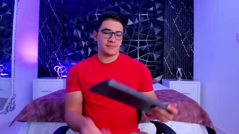 Snapshot of jeffdaltton chatting on December 4, 8:17 pm Jeff online show from December 4, 8:17 pm