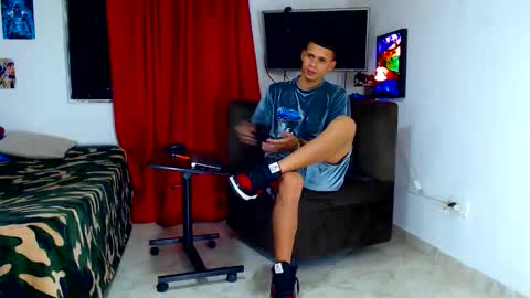 Snapshot of jeffer21_hot chatting on May 28, 6:21 am jeffer21_hot online show from May 28, 6:21 am