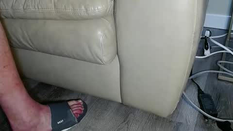 Snapshot of jeffersonel chatting on January 18, 4:49 am jeffersonel online show from January 18, 4:49 am