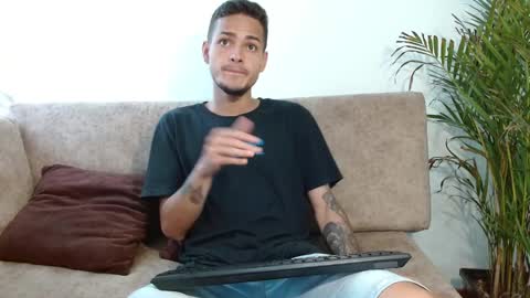 Snapshot of jeffstyle18 chatting on October 22, 8:19 pm Jeff online show from October 22, 8:19 pm