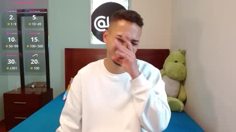 Snapshot of jeffstyle18 chatting on October 30, 3:02 pm Jeff online show from October 30, 3:02 pm