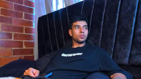 jei online show from December 22, 12:57 pm