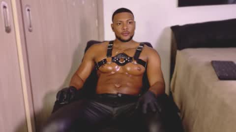 jeicowesst online show from December 22, 7:55 pm