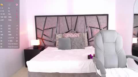 jeinnovemontenegr0 online show from February 3, 12:21 pm