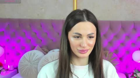 Snapshot of jelisse_jones chatting on February 3, 6:17 pm Jelisse online show from February 3, 6:17 pm