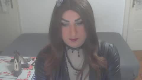 Snapshot of jellena87 chatting on January 12, 6:05 pm Jellena online show from January 12, 6:05 pm