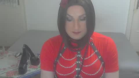 Snapshot of jellena87 chatting on December 19, 6:59 pm Jellena online show from December 19, 6:59 pm