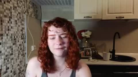 Snapshot of jelly_cherry chatting on July 21, 9:39 pm Emily online show from July 21, 9:39 pm