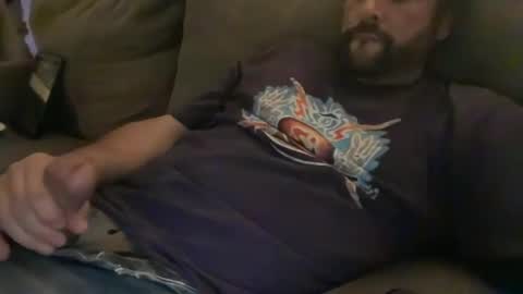 Snapshot of jellyfishfun chatting on December 22, 10:17 am Guy Jones online show from December 22, 10:17 am