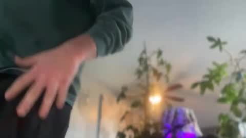 Snapshot of jellyfishfun chatting on November 22, 3:11 pm Guy Jones online show from November 22, 3:11 pm