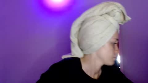 Snapshot of jellyrose chatting on December 17, 7:20 pm jellyrose online show from December 17, 7:20 pm