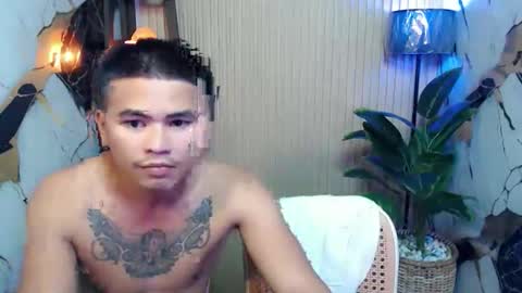 Snapshot of jem_fuckboyx chatting on January 15, 12:32 pm Jem online show from January 15, 12:32 pm