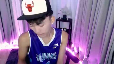 jemart_urnaughtboy online show from April 27, 10:57 am