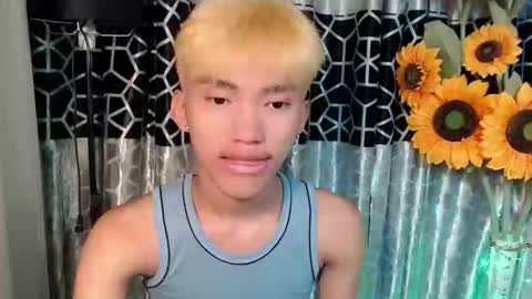 Snapshot of jemart_urnaughtboy chatting on June 7, 11:14 am jemart_urnaughtboy online show from June 7, 11:14 am