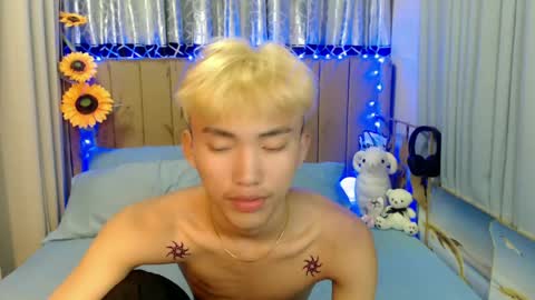 Snapshot of jemart_urnaughtboy chatting on June 14, 9:55 am jemart_urnaughtboy online show from June 14, 9:55 am