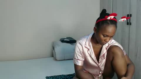 Jemmi online show from April 23, 10:47 am