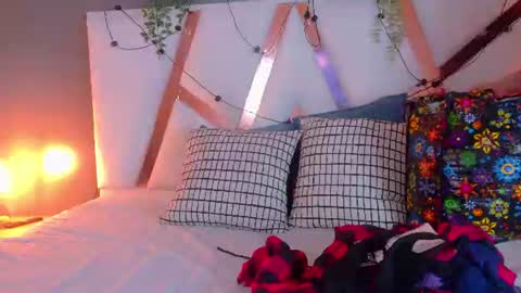 Snapshot of jenacooper__ chatting on July 7, 2:58 am Jena online show from July 7, 2:58 am