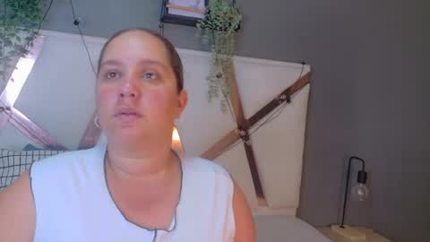 Snapshot of jenacooper__ chatting on July 12, 11:23 am Jena online show from July 12, 11:23 am