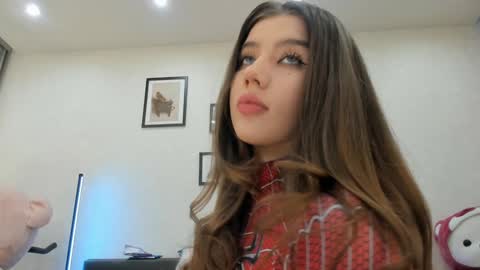 Dolly online show from March 6, 1:29 pm