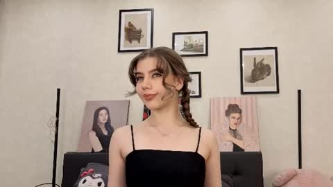 Dolly online show from July 1, 1:24 pm