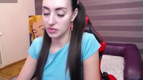 Kira online show from November 19, 8:03 am