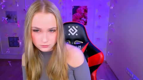 Jenny online show from May 10, 6:24 pm