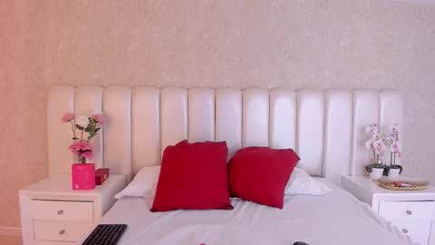 Samanta online show from November 20, 6:29 pm