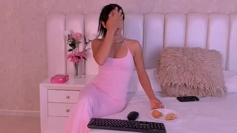 Samanta online show from December 5, 8:05 pm