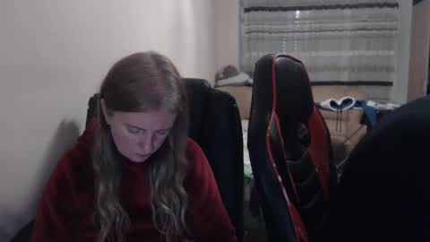 Snapshot of jenisandpeter chatting on November 16, 8:14 pm JenisAndPeter online show from November 16, 8:14 pm