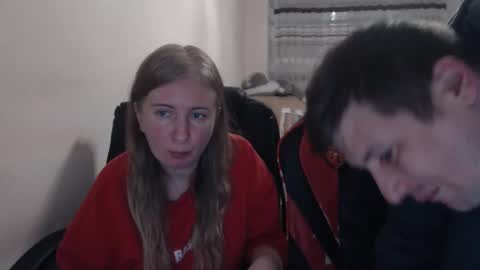 Snapshot of jenisandpeter chatting on November 19, 6:41 pm JenisAndPeter online show from November 19, 6:41 pm