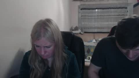 Snapshot of jenisandpeter chatting on May 14, 7:42 pm JenisAndPeter online show from May 14, 7:42 pm