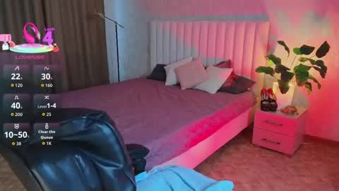 Snapshot of jenna_adams_ chatting on June 8, 1:28 am jenna_adams_ online show from June 8, 1:28 am