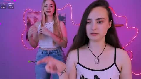 Snapshot of jenna_elayne chatting on May 18, 12:33 pm jenna_elayne online show from May 18, 12:33 pm