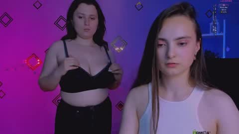 Snapshot of jenna_elayne chatting on May 20, 2:45 pm jenna_elayne online show from May 20, 2:45 pm