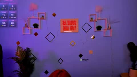 Snapshot of jenna_elayne chatting on June 25, 1:37 pm jenna_elayne online show from June 25, 1:37 pm