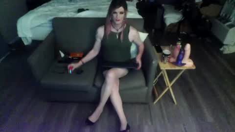 Snapshot of jennacd4life chatting on June 25, 2:00 am Jenna Cross online show from June 25, 2:00 am