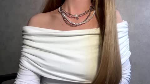Snapshot of jennakochheiser chatting on June 1, 2:30 pm Caroline online show from June 1, 2:30 pm