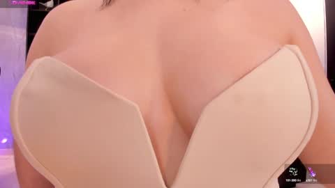 Snapshot of jennaolson chatting on January 16, 9:19 pm Jenna Olson online show from January 16, 9:19 pm