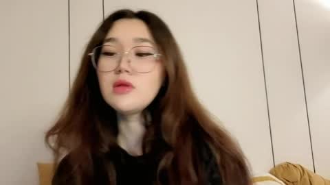 Snapshot of jennatyan chatting on May 23, 3:34 am JENNA online show from May 23, 3:34 am