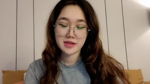 Snapshot of jennatyan chatting on June 11, 3:04 am JENNA online show from June 11, 3:04 am