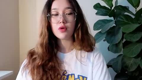 Snapshot of jennatyan chatting on July 21, 5:32 am JENNA online show from July 21, 5:32 am