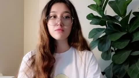 Snapshot of jennatyan chatting on July 22, 6:05 am JENNA online show from July 22, 6:05 am