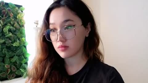Snapshot of jennatyan chatting on July 31, 5:51 am JENNA online show from July 31, 5:51 am