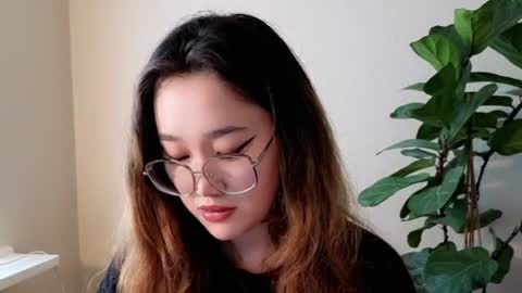 Snapshot of jennatyan chatting on August 4, 5:32 am JENNA online show from August 4, 5:32 am