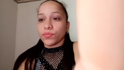 Jenncossio online show from June 15, 9:50 pm