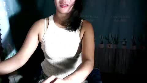 jenndee online show from October 19, 10:38 am