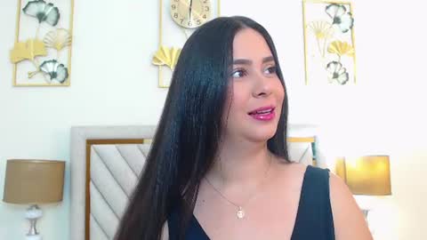 jenner_madison online show from July 30, 12:04 pm