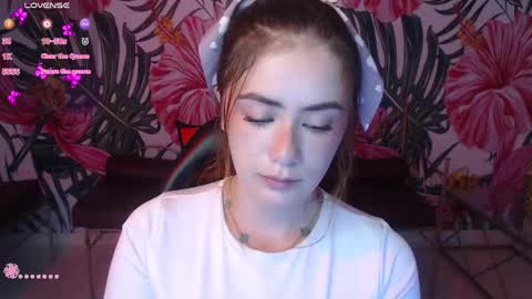 Snapshot of jenni_arango chatting on May 21, 1:07 pm Jenny online show from May 21, 1:07 pm